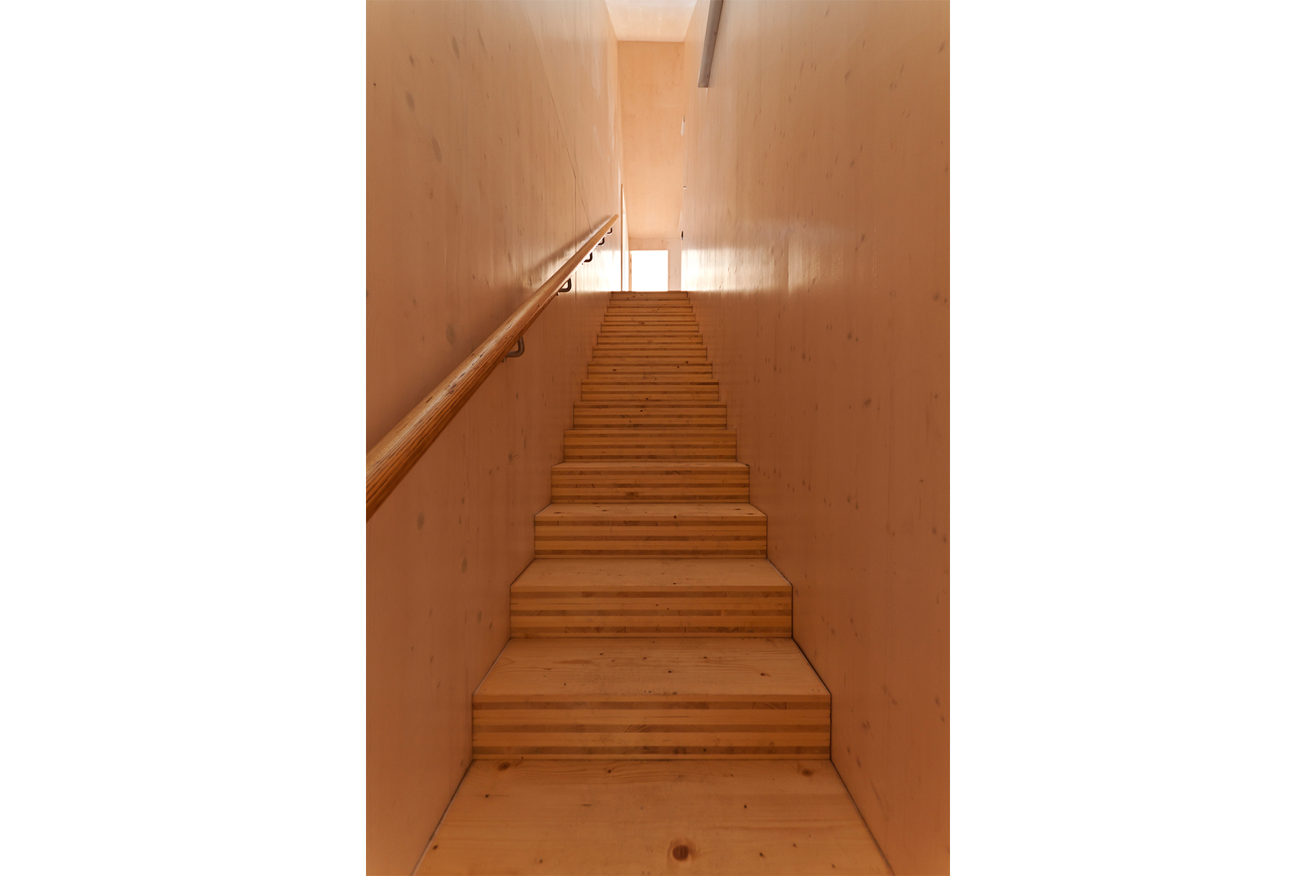 22%20%2016.015_sapiens 68i